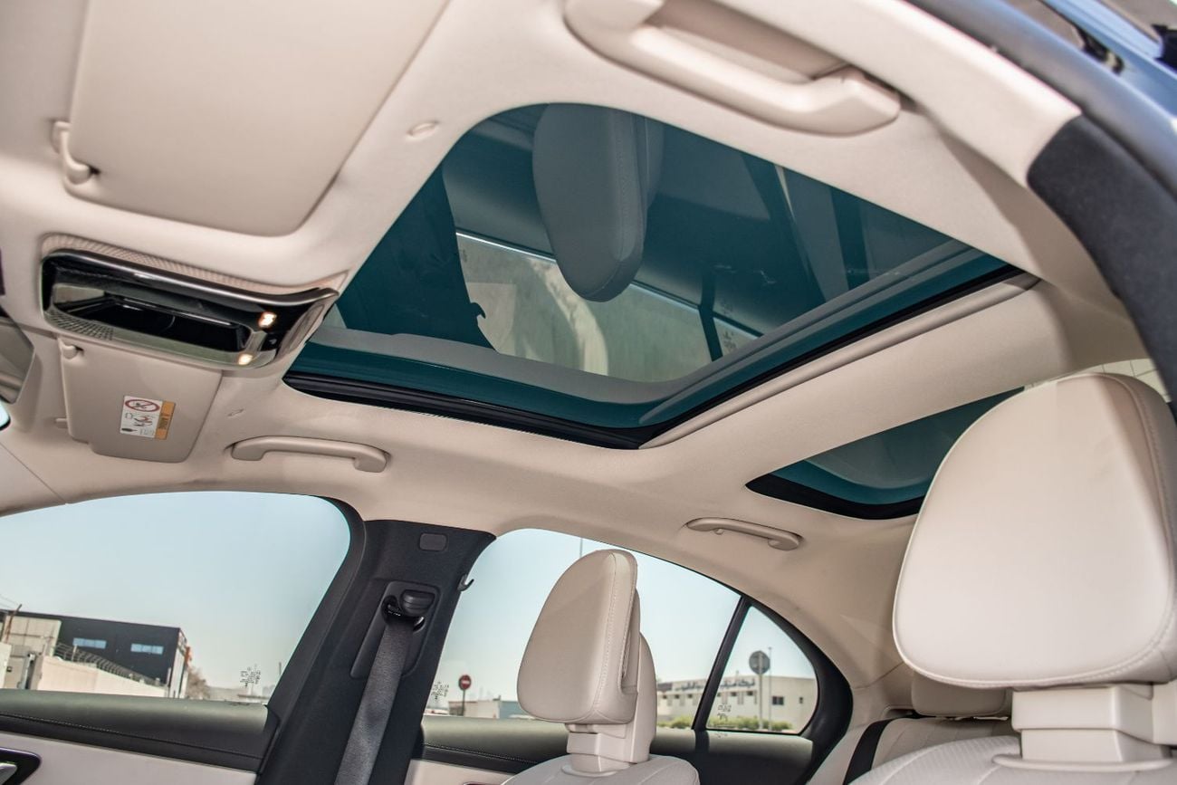 Mercedes Benz E200 STD