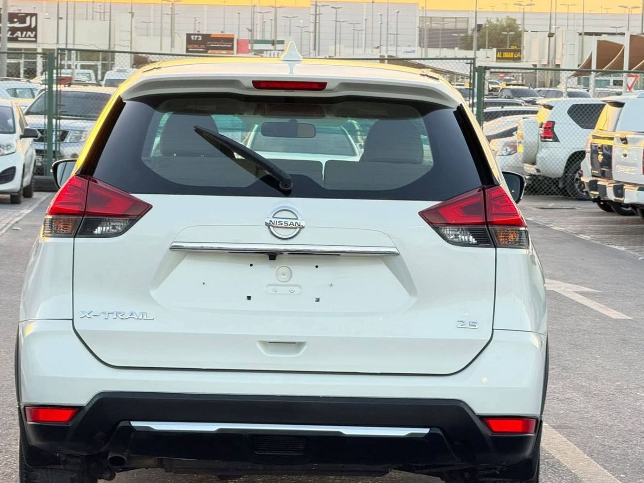 Nissan XTrail S 2.5L 4WD (7 Seater) Good condition inside and out