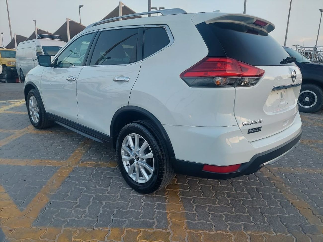 Nissan Rogue 1.5L PETROL AUTOMATIC TRANSMISSION