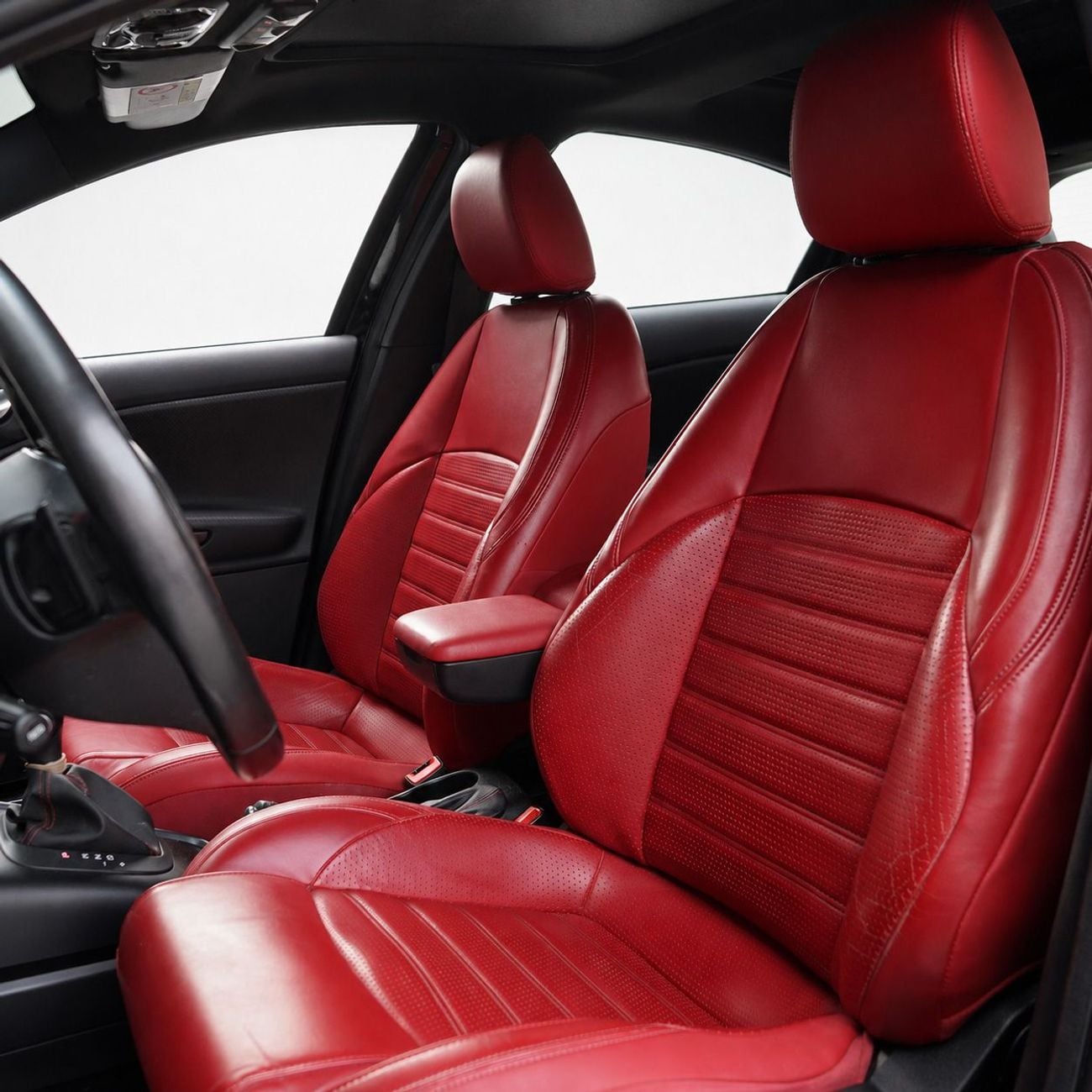 ألفا روميو جوليتا Veloce AED 516 P.M • 0% Downpayment • Alfa Romeo Giulietta • 1 Year Warranty