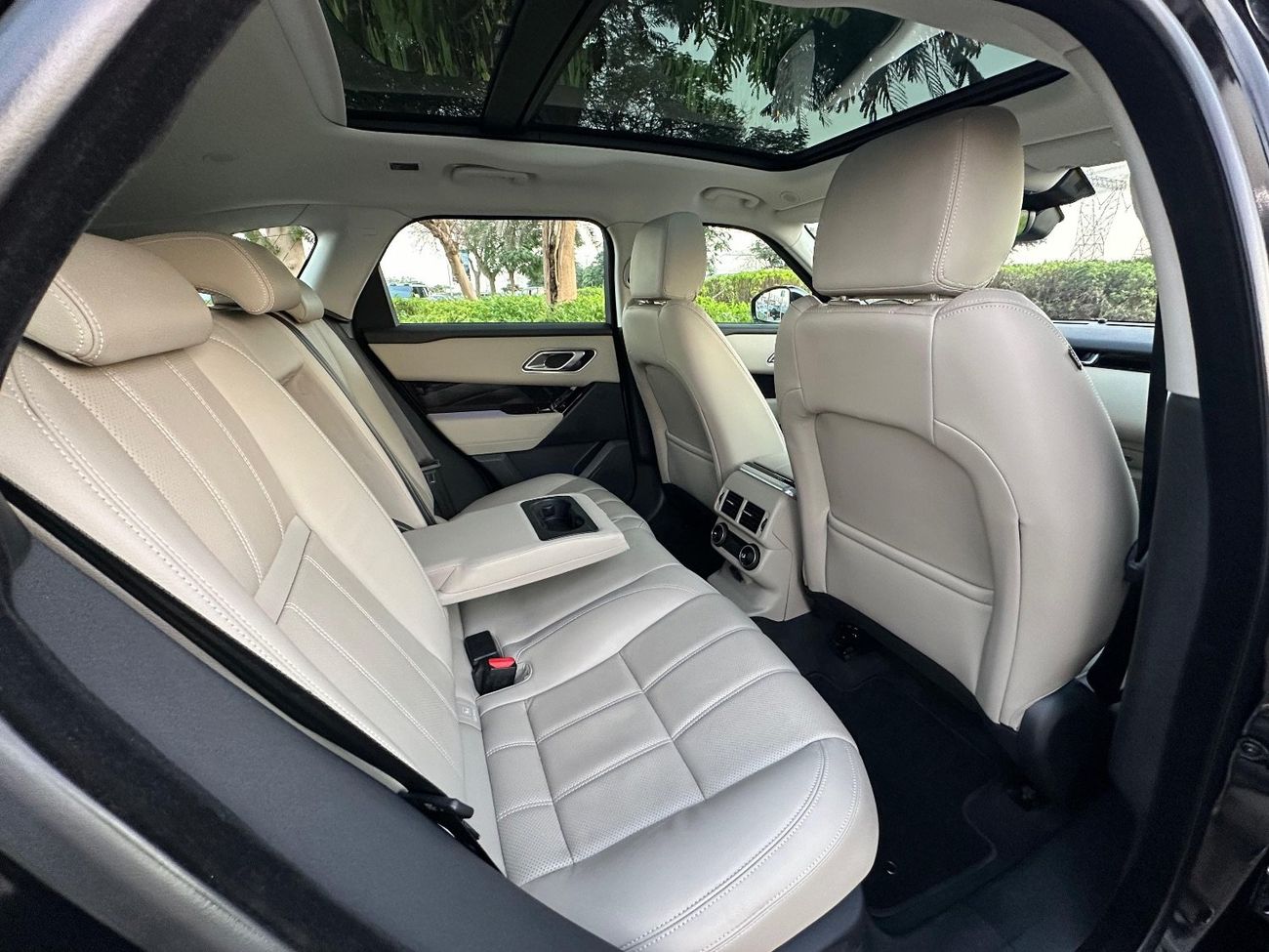 Land Rover Range Rover Velar P250 R-Dynamic SE 2.0L