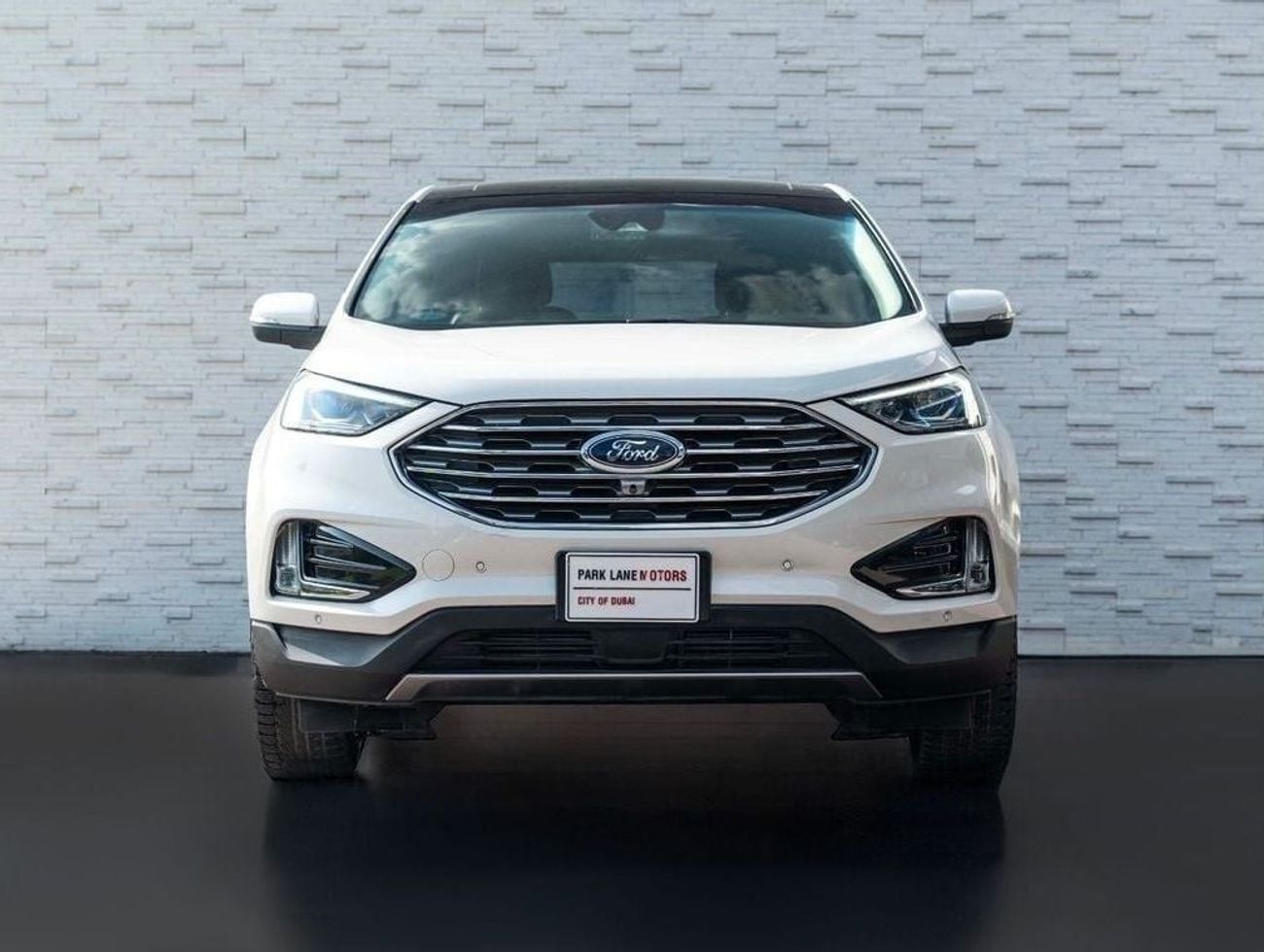 Ford Edge AED 1,573 PM • EDGE TITANIUM • ONLY 63,000 KM • FULL OFFICIAL FORD SERVICE HISTORY • FULLY LOADED