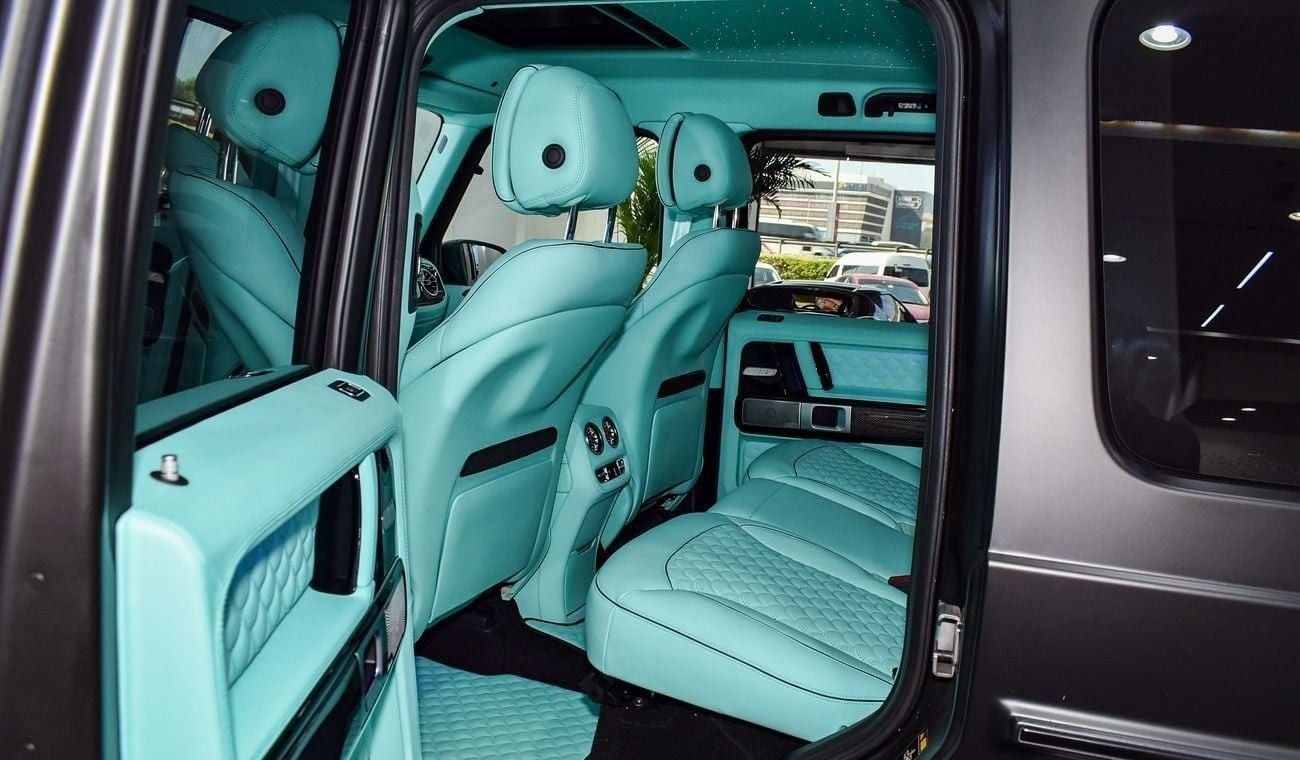 Mercedes-Benz G 63 AMG MERCEDES-BENZ G-63 2020 FULL CARBON.SATIN BLACK EXTERIOR, TIFFANY BLUE INTERIOR. IN EXCELLENT CONDIT