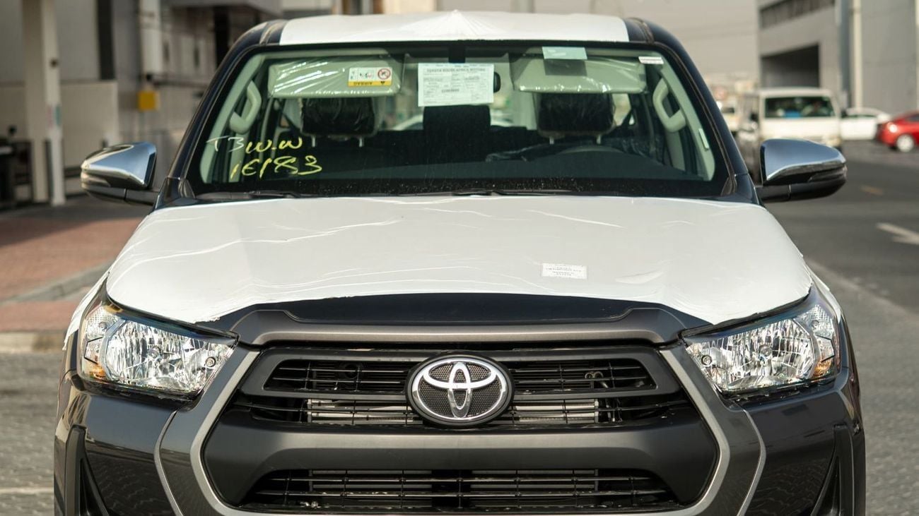 تويوتا هيلوكس SGLX S GLX 2.4L AWD A/T