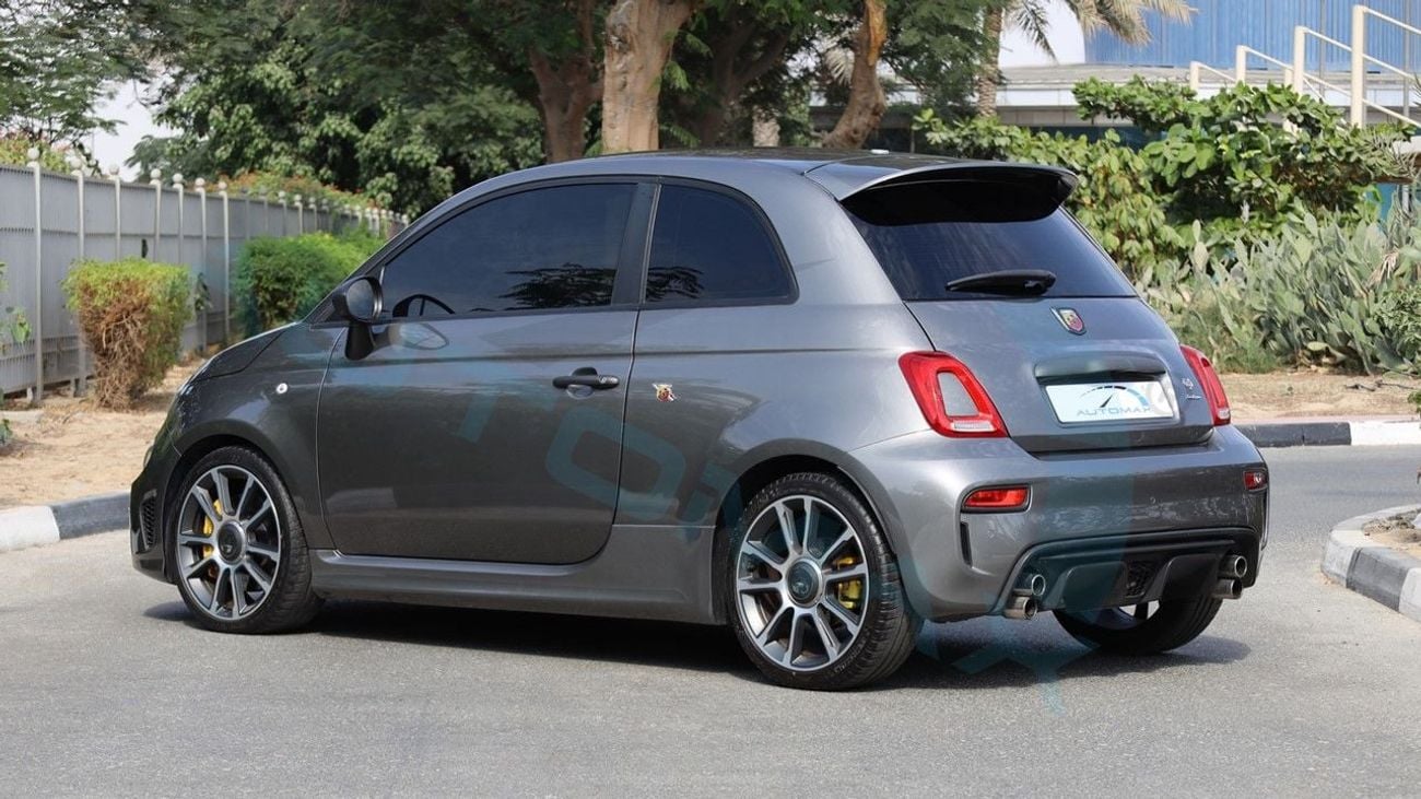 أبارث 695 Abarth 695 Turismo 1.4T 2023 GCC 23500Km With 2 Years Or 120,000 Km Warranty @Official Dealer