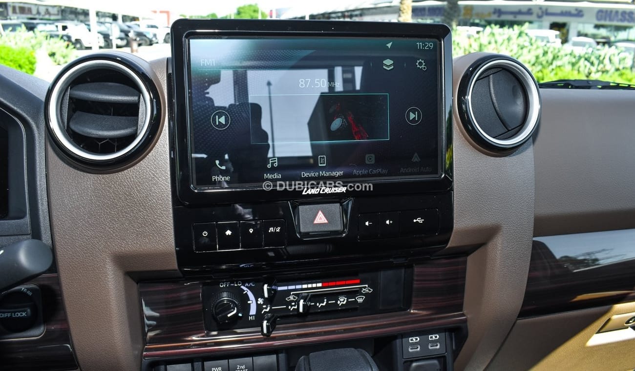 Toyota Land Cruiser Pick Up LX 4.0L V6 Petrol Single Cabin Auto transmission