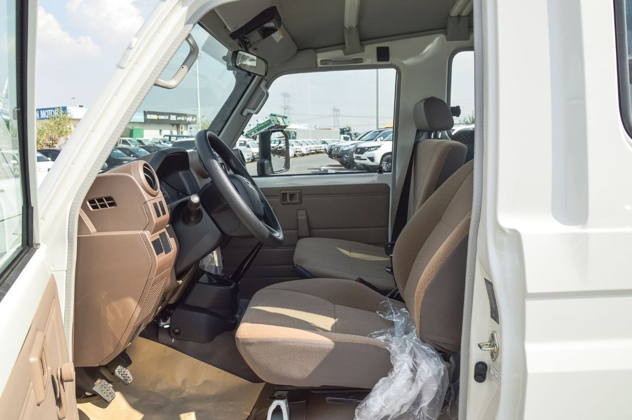 تويوتا لاند كروزر 70 LX78 V6 4.0L Petrol 2024YM