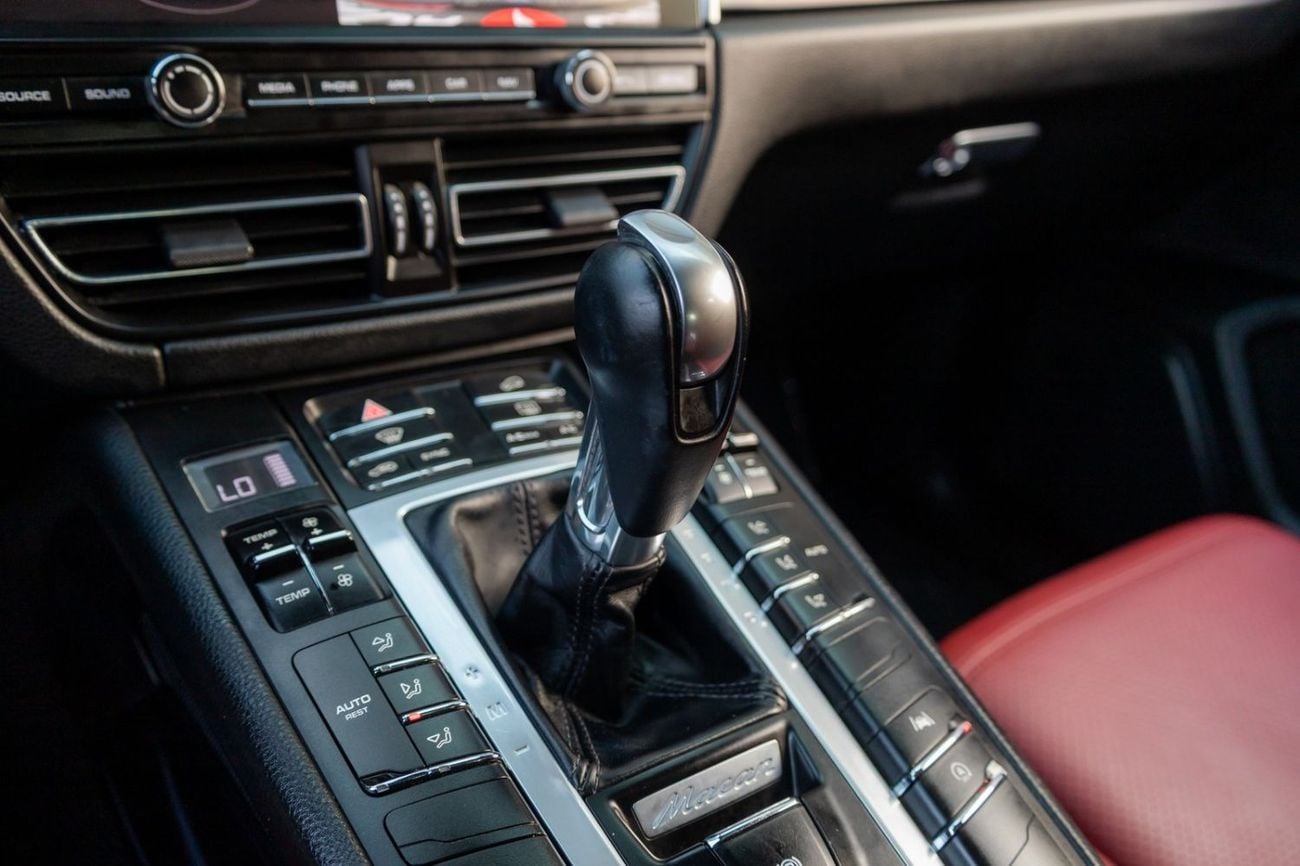 Porsche Macan Macan