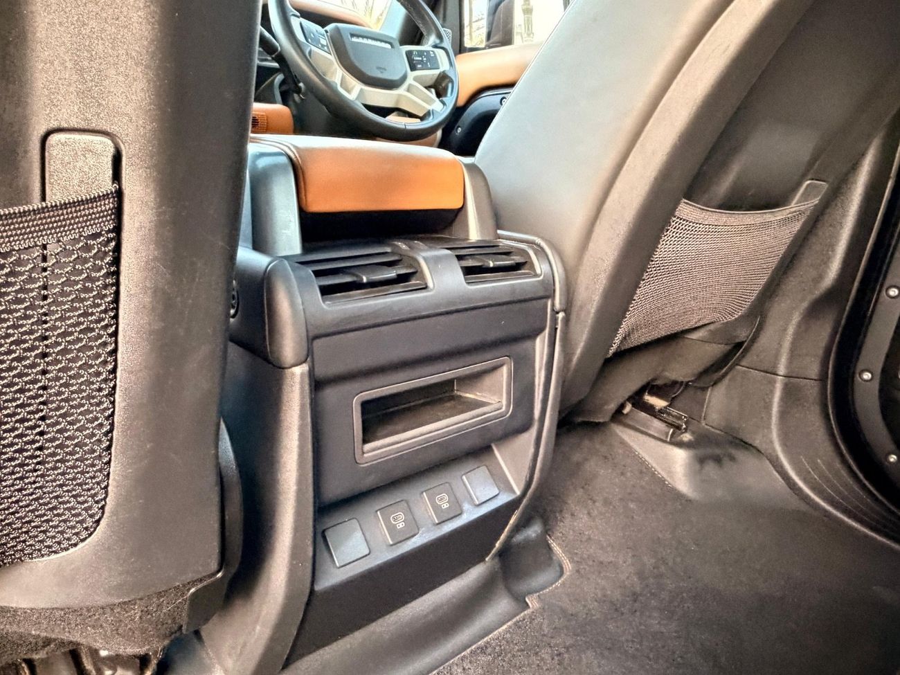 لاند روفر ديفندر 110 D300 X-Dynamic HSE Sport Right Hand Drive exported from Australia