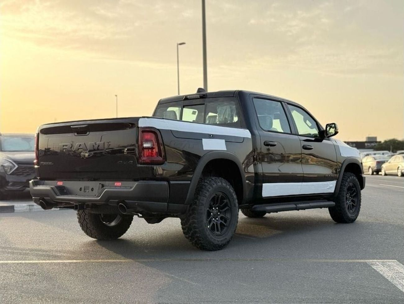 RAM 1500 EXPORT PRICE - RAM  REBEL GT 3.0L TWIN TURBO ESS  RAMBOX & Air Suspension  2025