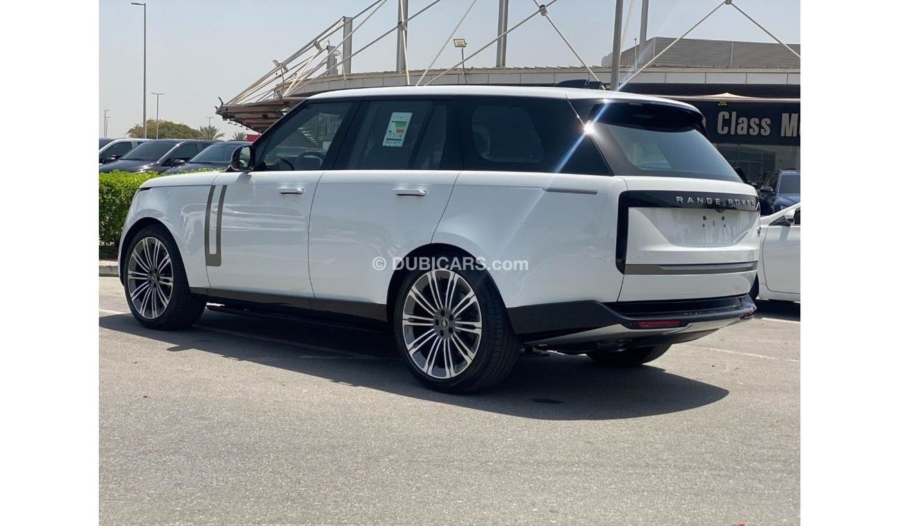 Land Rover Range Rover GCC SPECC UNDER WARRANTY AND SERVICE CONTRACT