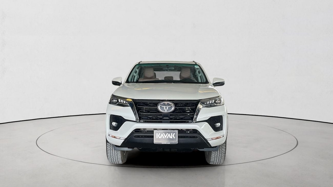 Toyota Fortuner 4.0 4WD AUTO 7STR GXR RA/RB | Guaranteed Warranty | 0 Down Payment