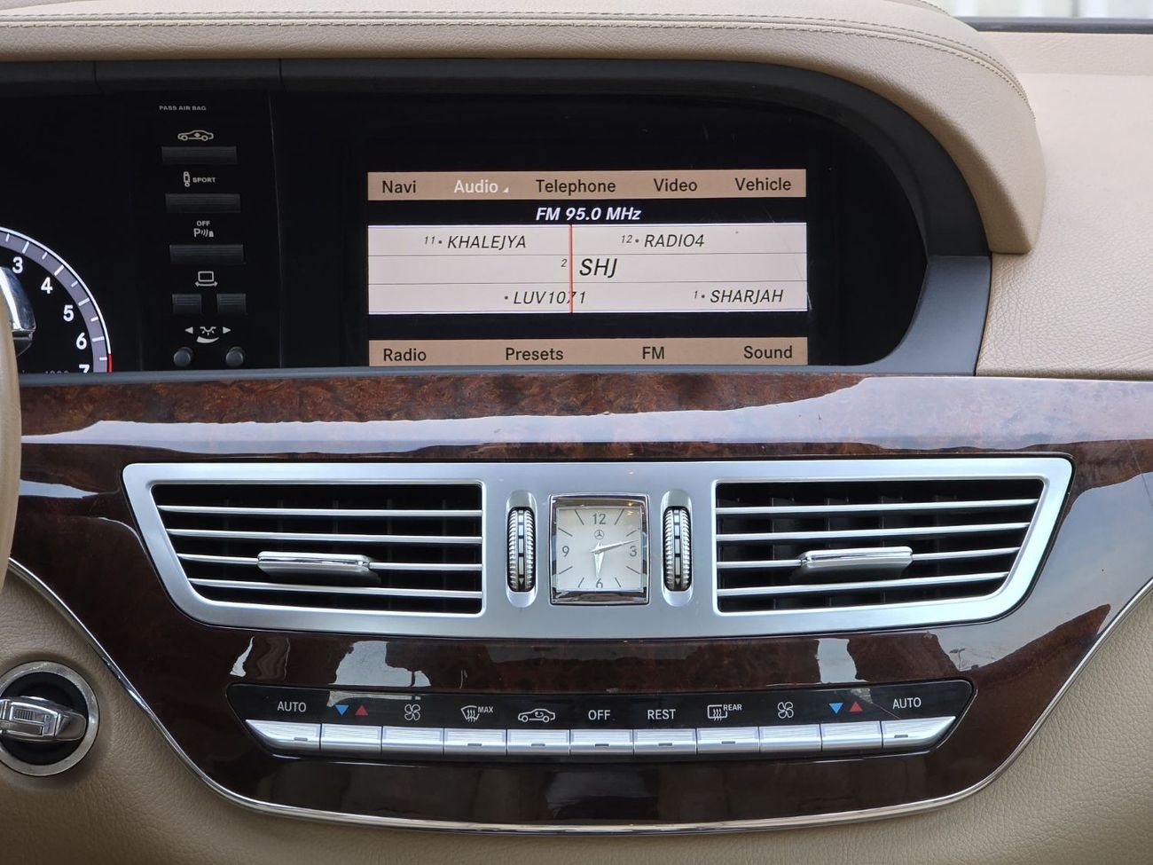 Mercedes-Benz S 300 Std MERCEDES S-300 2013 GCC ORGINAL PAINT // FULL OPITION // PERFECT CONDITION