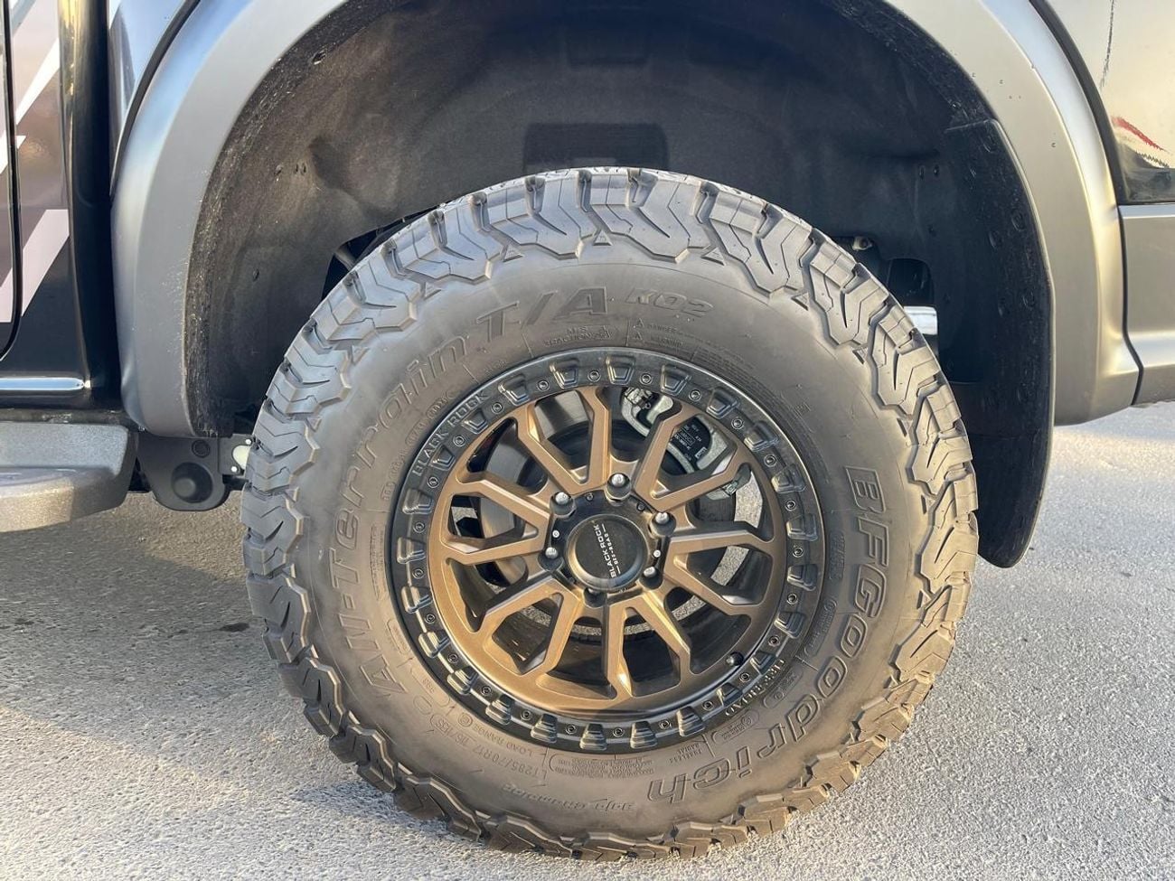 Ford Ranger Raptor Ford Ranger Raptor 2024 Model 3.0L v6 petrol Engine Colour Black push start Transmission Automatic I