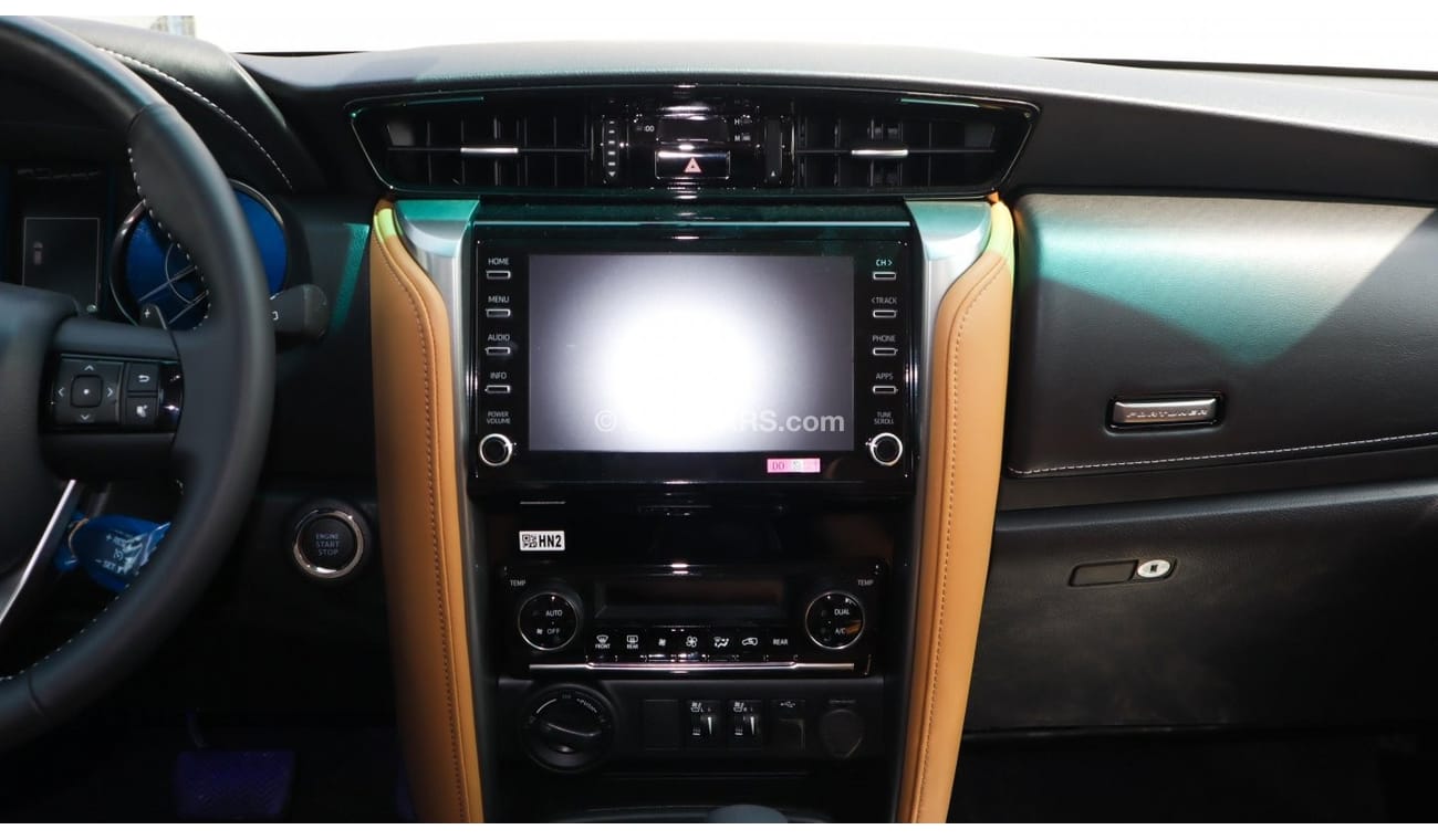 Toyota Fortuner SR5