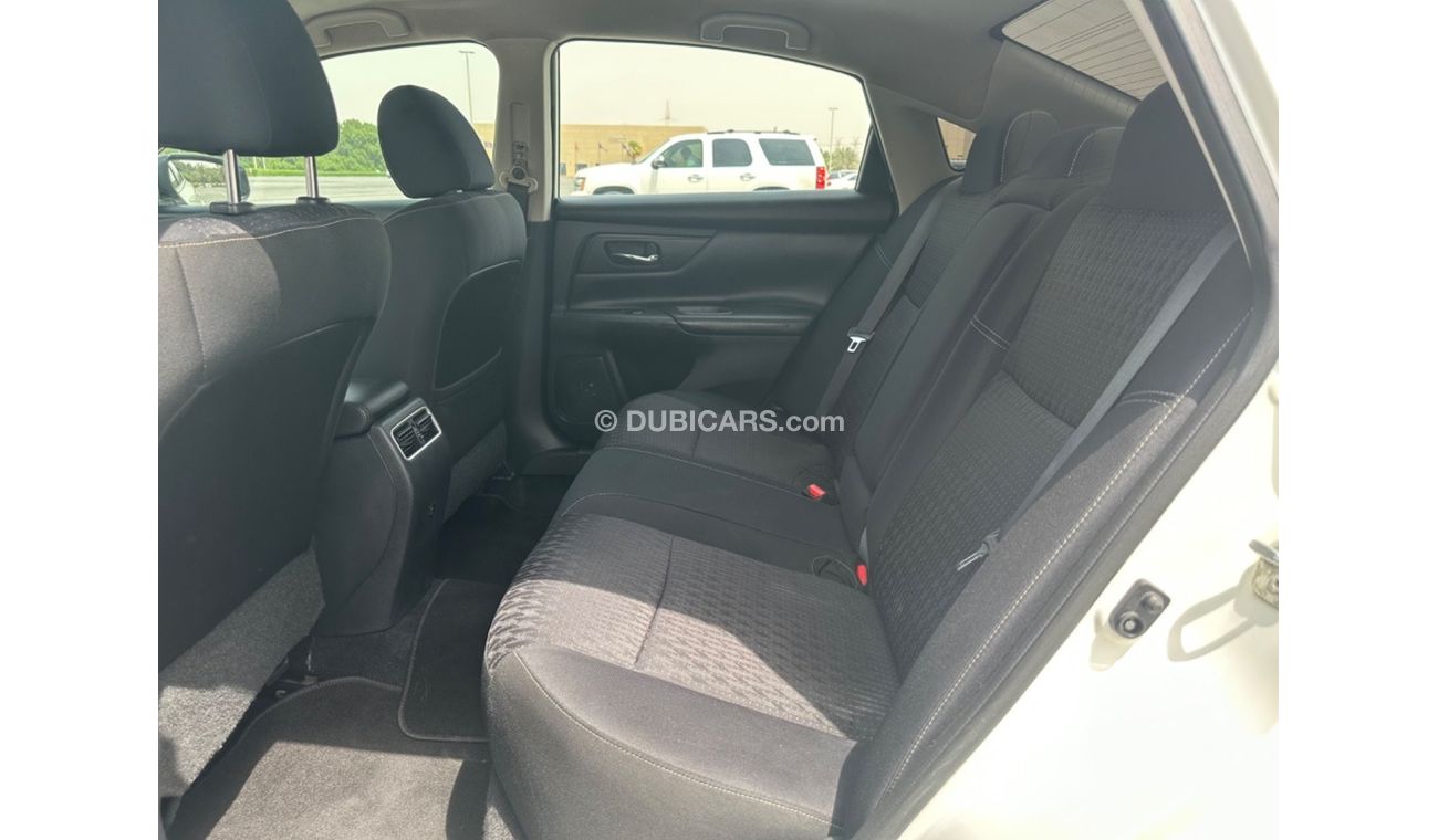 Nissan Altima SV MODEL 2017 GCC CAR PERFECT CONDITION INSIDE AND OUTSIDE