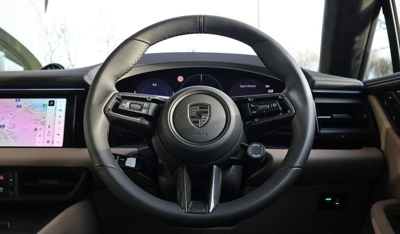 بورش ماكان Electric Estate 470kW Turbo RIGHT HAND DRIVE