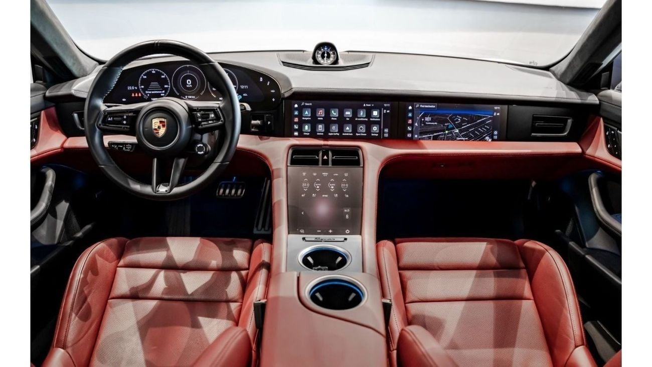 بورش تايكان 2023 Porsche Taycan GTS, 2027 Porsche Warranty, Interior Matte Carbon, Low KMs, GCC