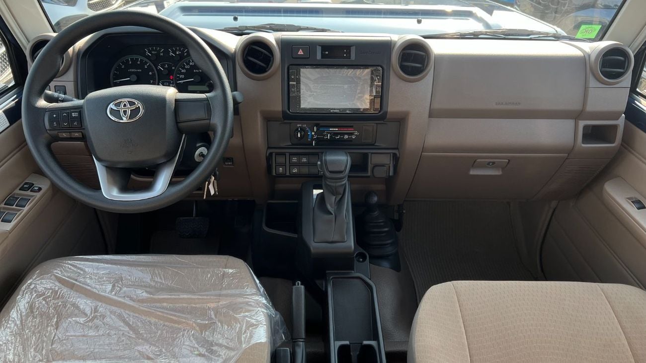 تويوتا لاند كروزر بيك آب 4.0L Double Cab