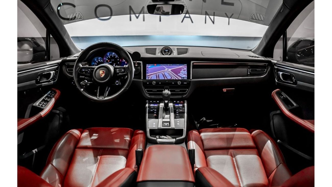 بورش ماكان 2023 Porsche Macan, 2025 Porsche Warranty, Full Service History, Sports Exhaust, Low Kms, GCC