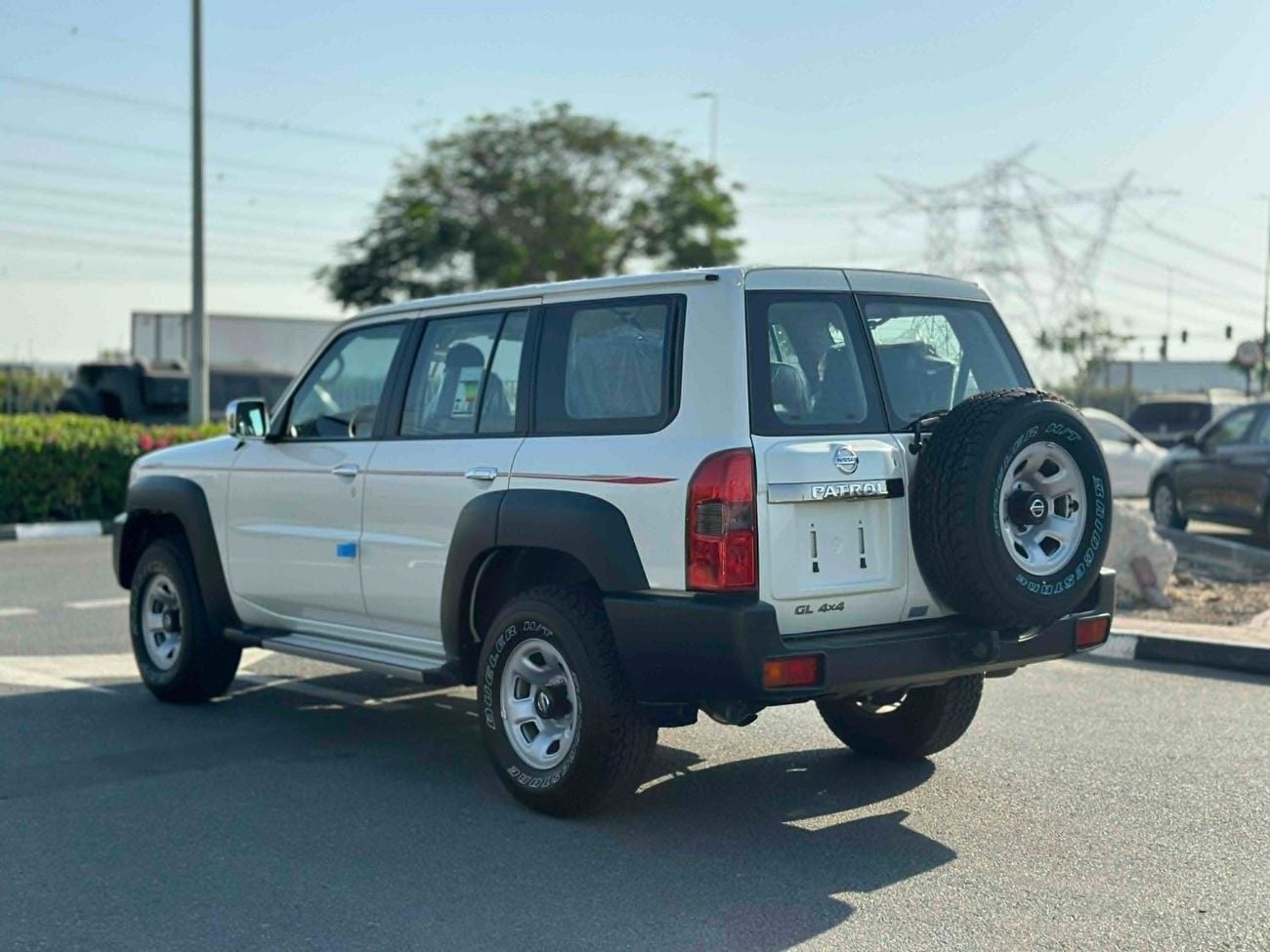 Nissan Patrol GL 4.8L A/T (7 Seater) Nissan GL 2024 GCC Specs Brand New