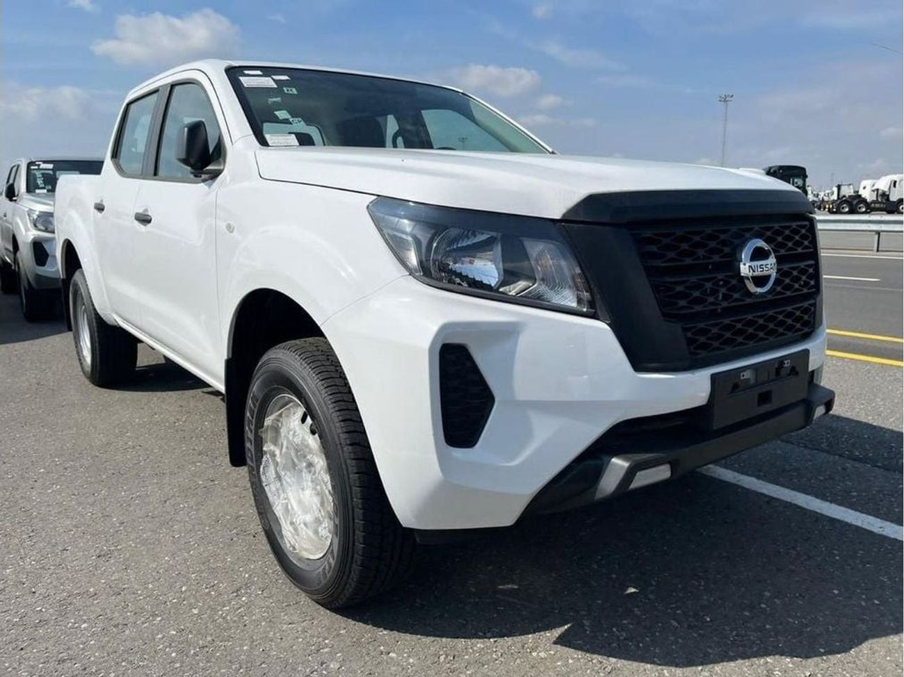 نيسان نافارا NISSAN NAVARA XE RHD
