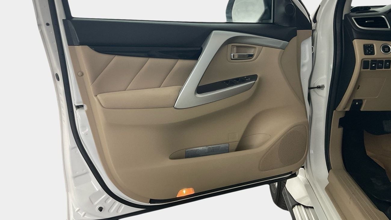 ميتسوبيشي مونتيرو سبورت GLS Mid | upto AED 20,000 Ramadan Discount | شامل الضمان | 0 ﺪﻔﻋﺓ ﺃﻮﻟﻯ