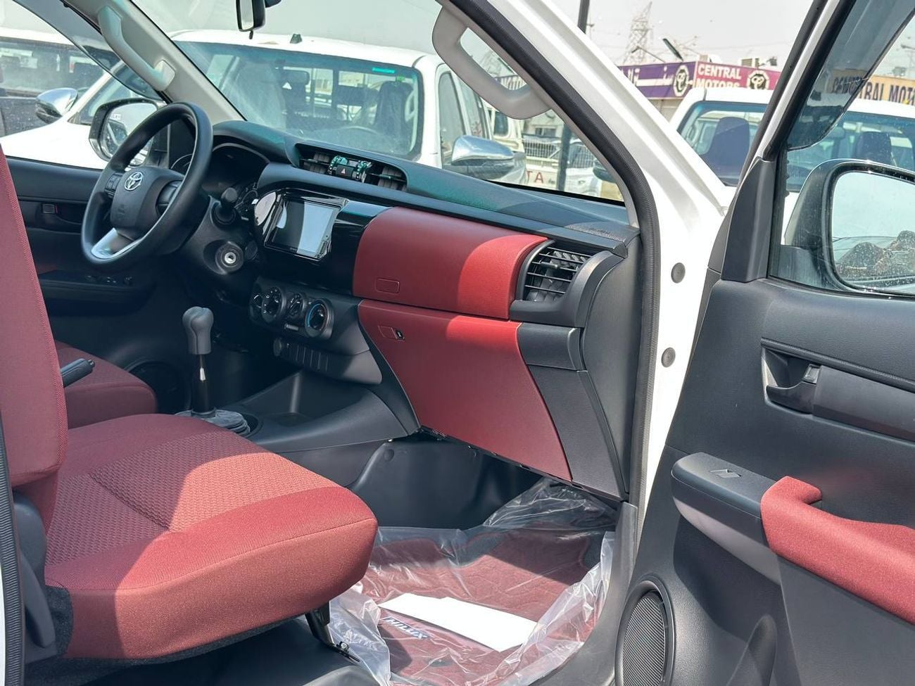 Toyota Hilux GL S/C 2.4L 4X4 DSL M/T // 2026 // STD OPTION With Power Windows , DVD , // Special Offer // By Form