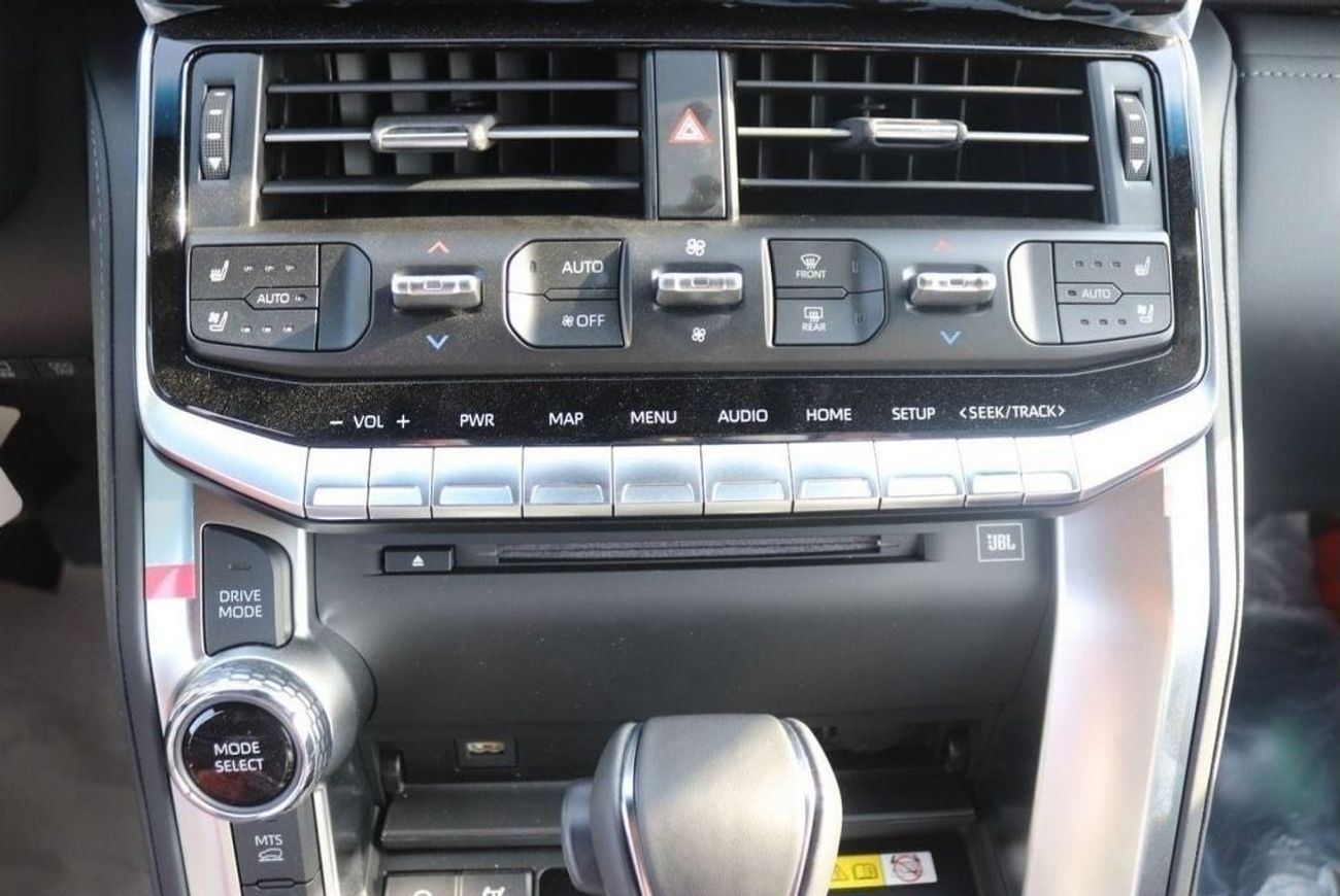 تويوتا لاند كروزر 3.5L VXR, PETROL, 4WD, SUNROOF, ELECTRIC SEAT, LEATHER SEAT, FULL OPTION, MODEL 2024 FOR EXPORT ONLY