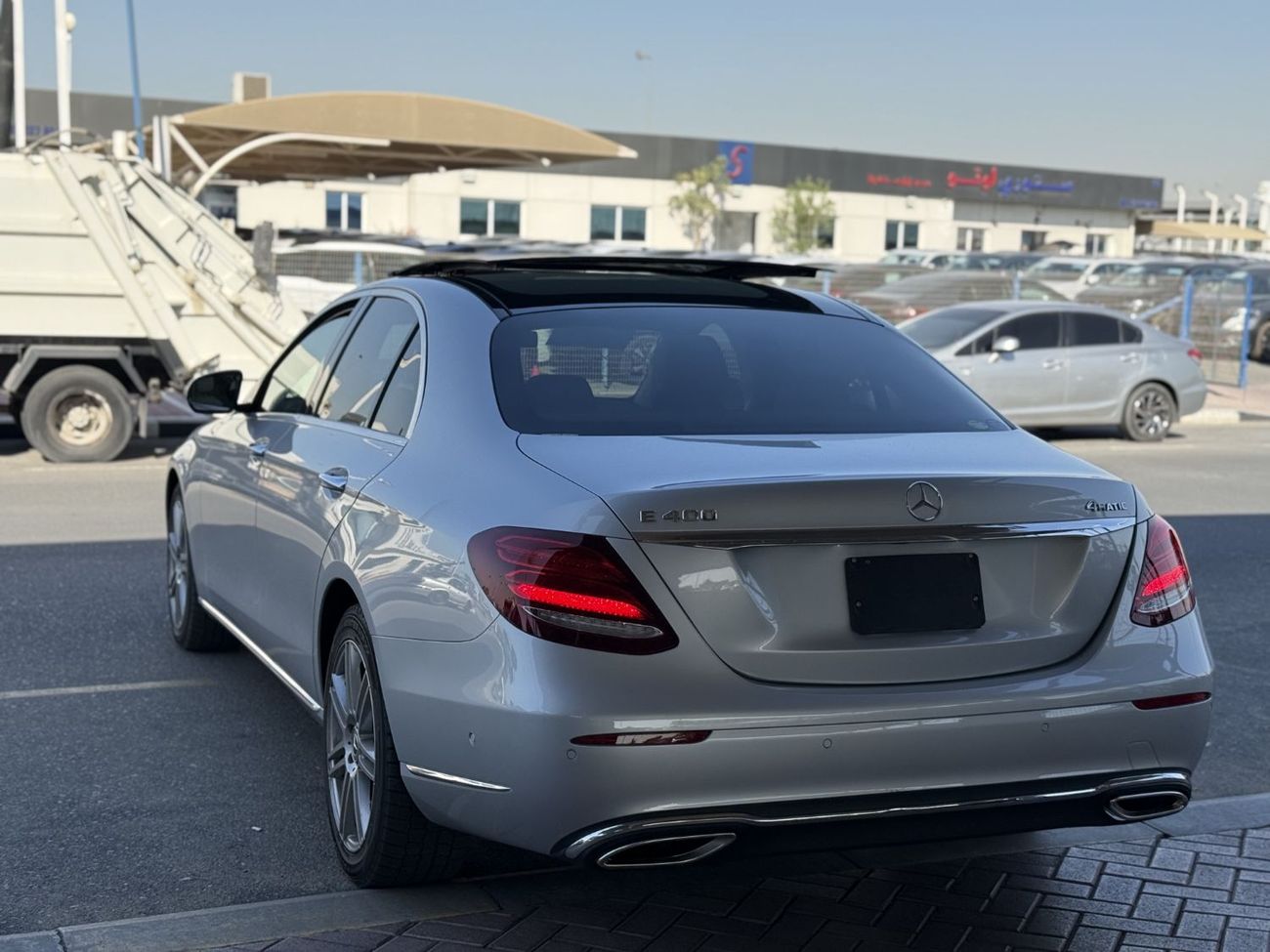 Mercedes-Benz E 400