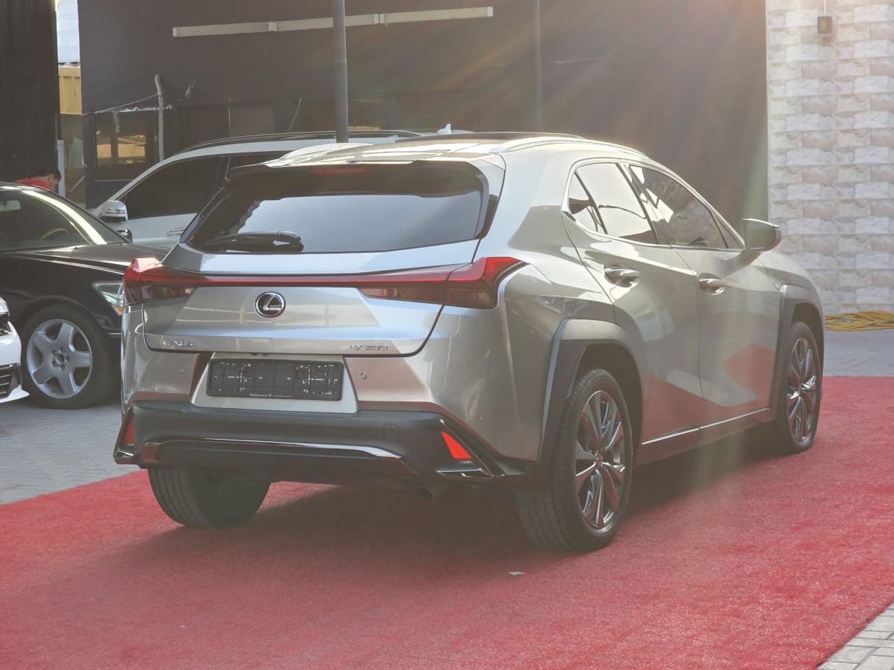 لكزس UX 200 F Sport Platinum 2.0L (169 HP)