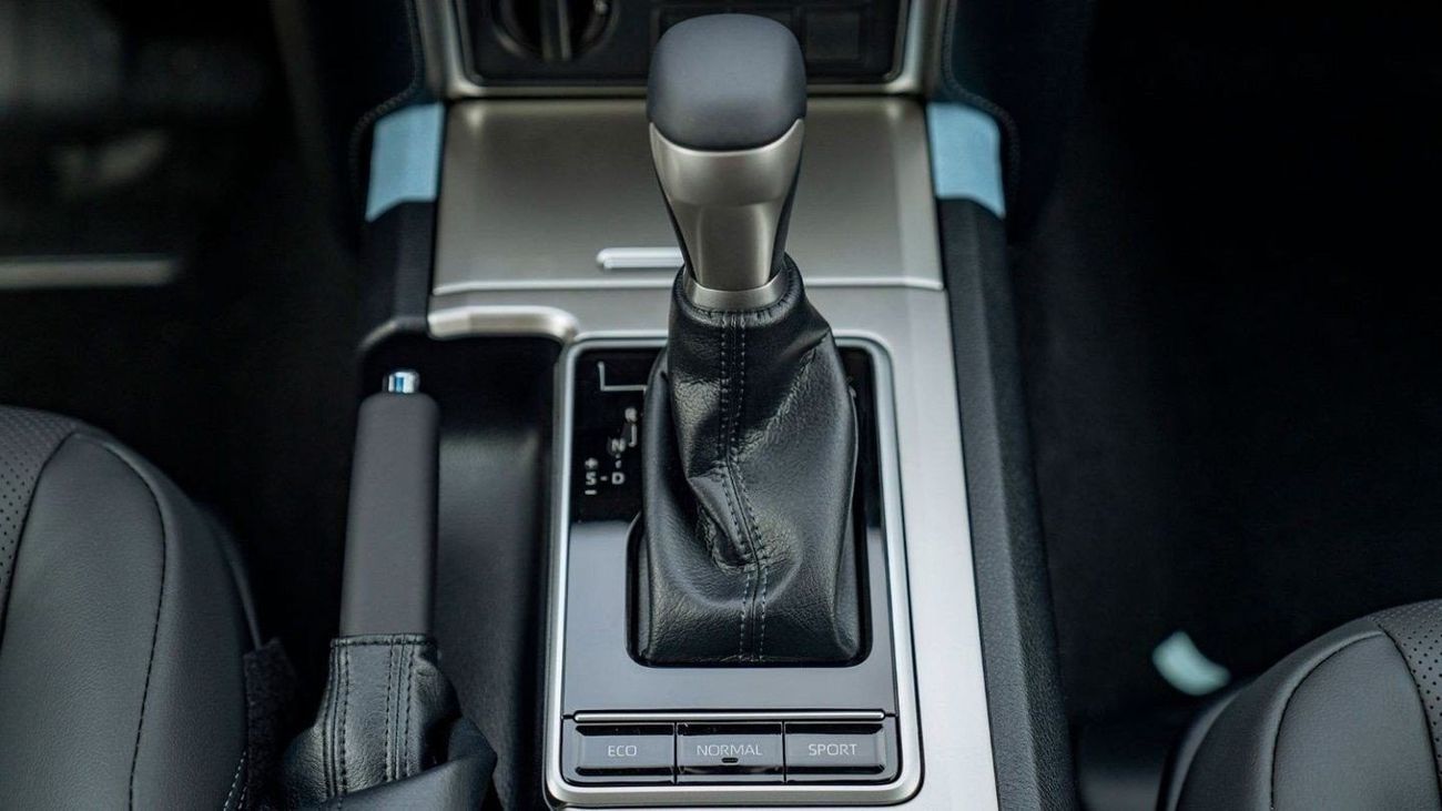 Toyota Prado Prado VX 4.0P AT MY2023