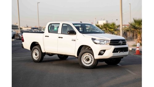 Toyota Hilux 2022 Toyota Hilux 4x4 DC 2.8 D MT - White inside Black