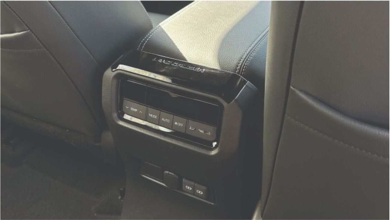 تويوتا برادو GXR 2.7L Petrol Limited 6A/T 2025