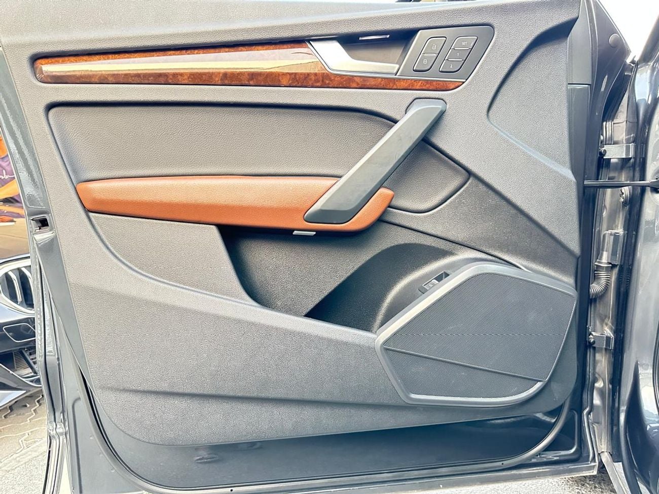 Audi Q5 45 TFSI Quattro S Line 2.0L (252 HP)