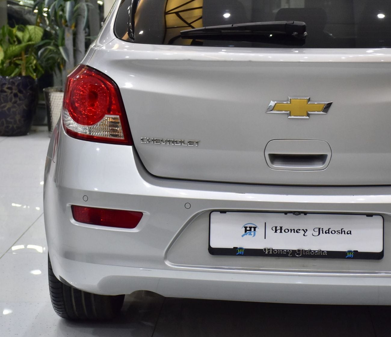 Chevrolet Cruze LT EXCELLENT DEAL for our Chevrolet Cruze LT ( 2017 Model ) Silver Color GCC Specs