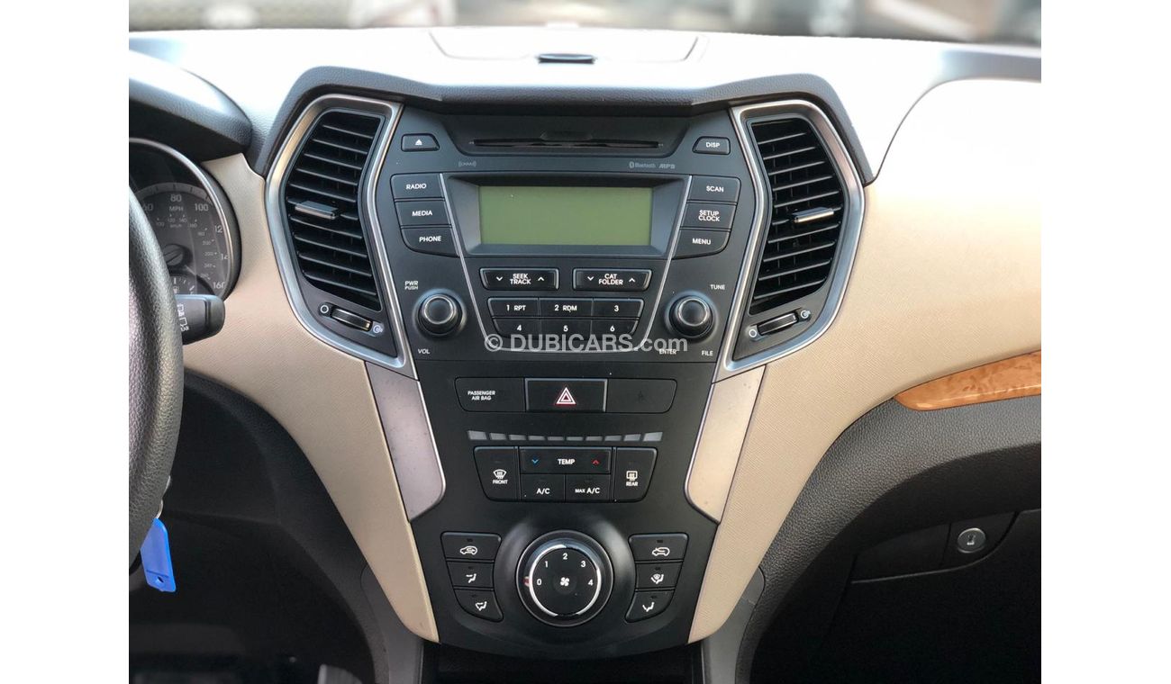 Hyundai Santa Fe 2.4L, ALLOY RIMS 17'', MINT CONDITION, CRUISE CONTROL, LOT-638