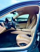 Porsche Panamera 4
