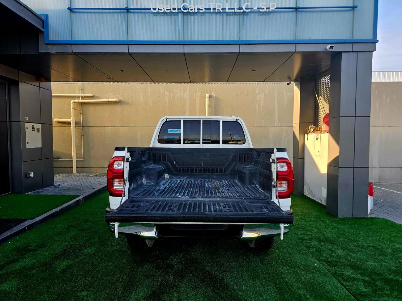 Toyota Hilux PATROL/ AUTO GEAR 4WD/ AUTO WINDOWS/ ADVENTURE BODY/ LOW MILEAGE