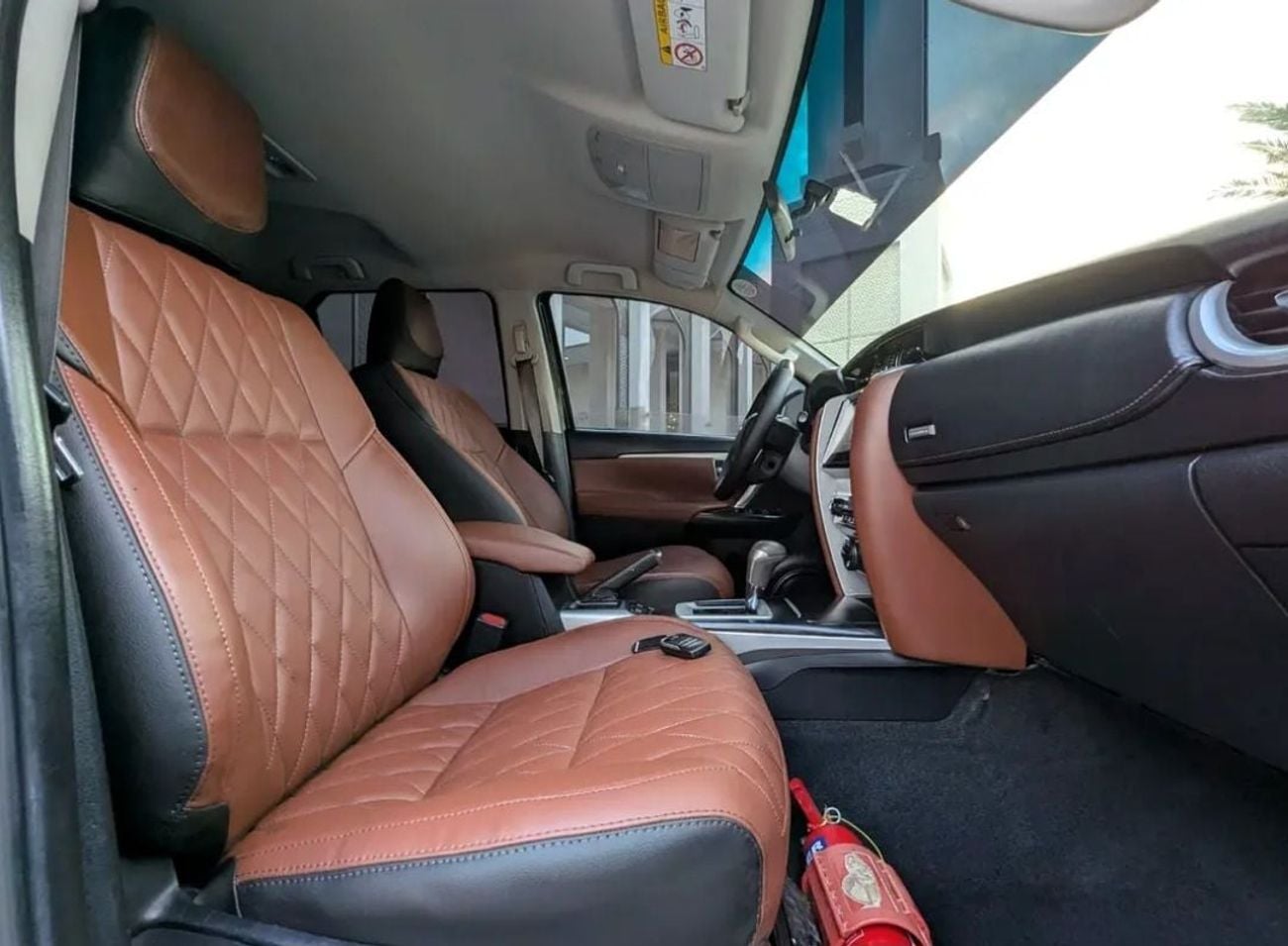 تويوتا فورتونر Toyota Fortuner 2017Model modified 2025Model v6 4.0L petrol Engine Colour Black Interior Brown push