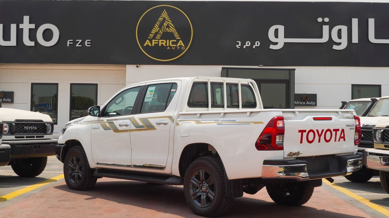 تويوتا هيلوكس SR5  2.7L  4WD A/T FULL 2025
