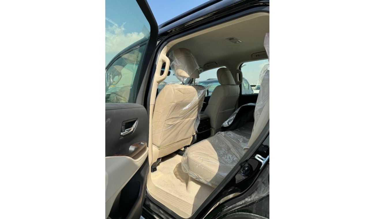 تويوتا لاند كروزر Toyota Land Cruiser GXR 4.0 Black Color Interior Beige