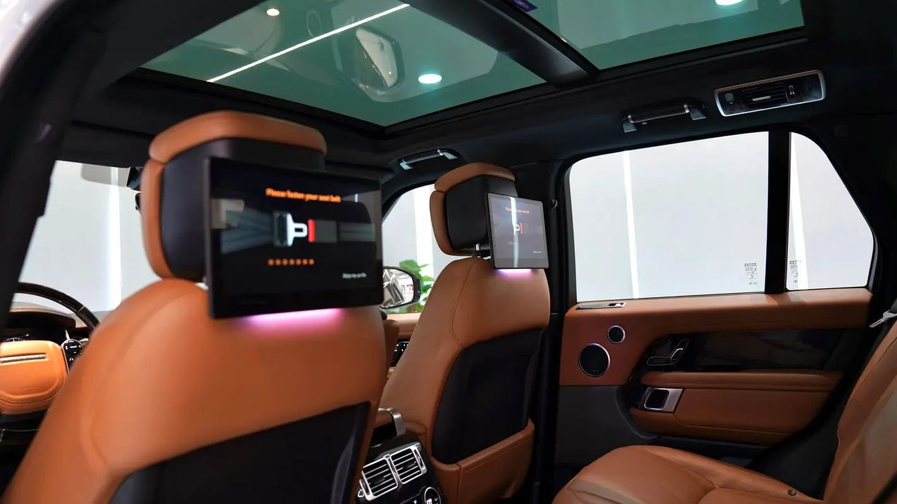 لاند روفر رينج روفر LWB Autobiography P400 3.0L AUTOBIOGRAPHY RR VOGUE || GCC II FULLY LOADED I| PANORAMIC I| SCREENS ||