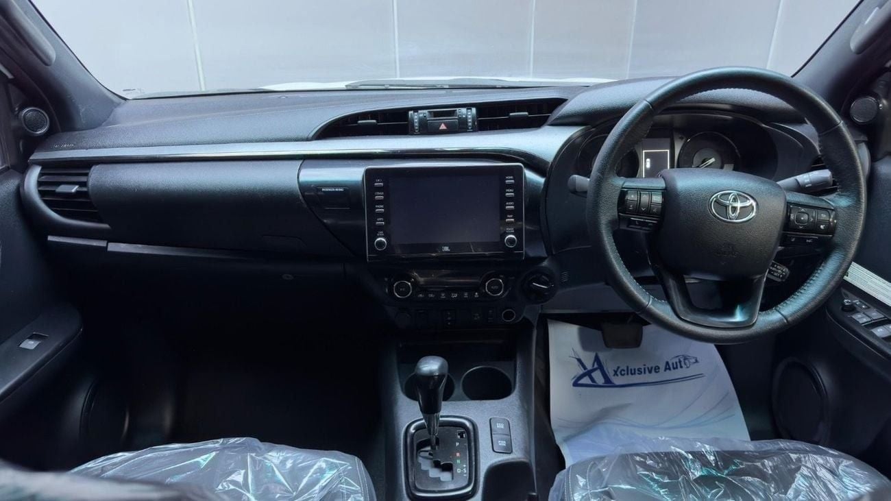 Toyota Hilux SGLX Toyota hilux 2021 RHD 2.8 diesel full options SR5