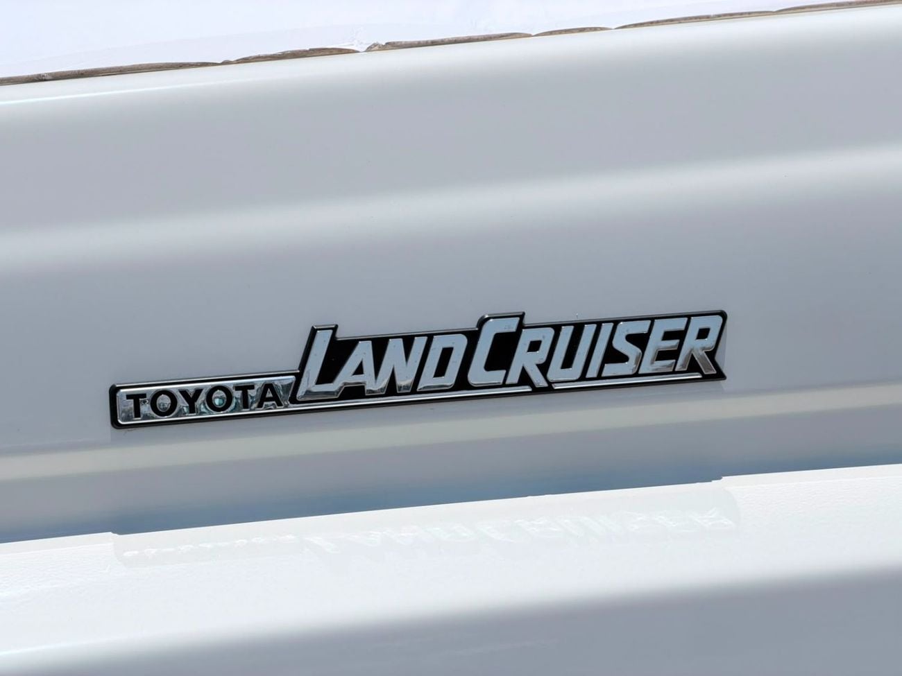 تويوتا لاند كروزر 70 LC 78 HARDTOP 2.8L AT