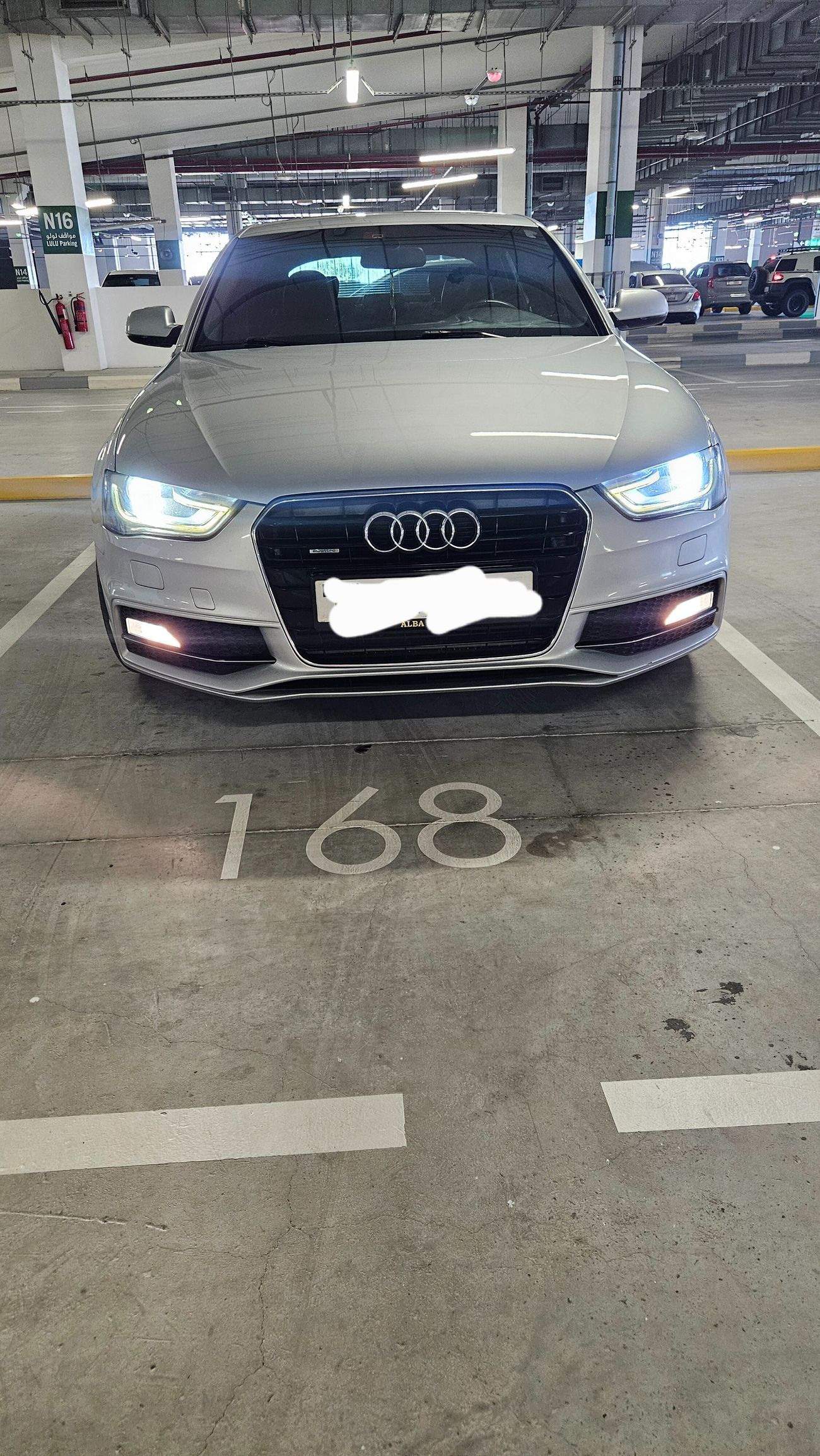 Audi A4 TFSI quattro S-Line 2.0L (208 HP)