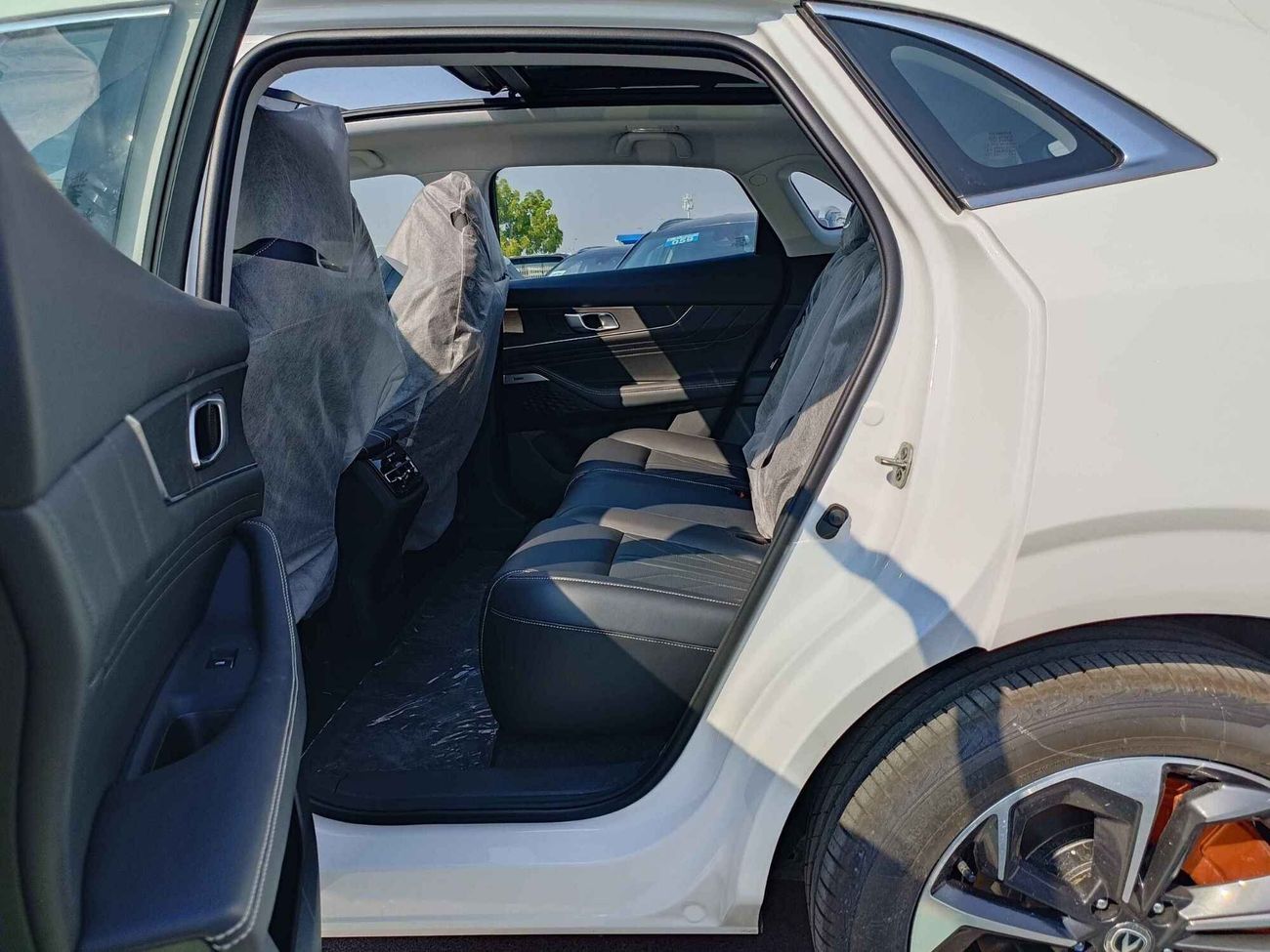 تشنجان يوني ك Hybrid / Petrol 1.5L V4 / Exclusive Offer on Call (Can be used in UAE)