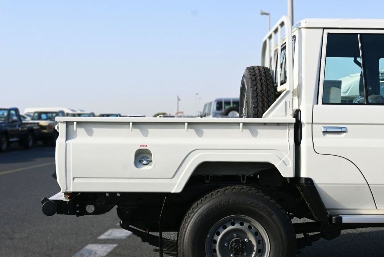 تويوتا لاند كروزر بيك آب تويوتا لاند كروزر (79 سلسلة) بيك اب 4WD 2024