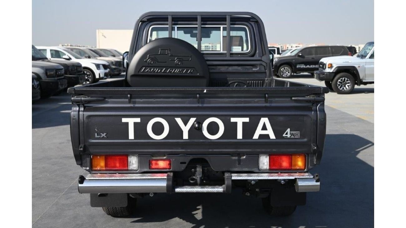 Toyota Land Cruiser Pick Up 2024 TOYOTA LC 79 SINGLE CABIN SDLX 2.8L DIESEL AT  FULL OPTION