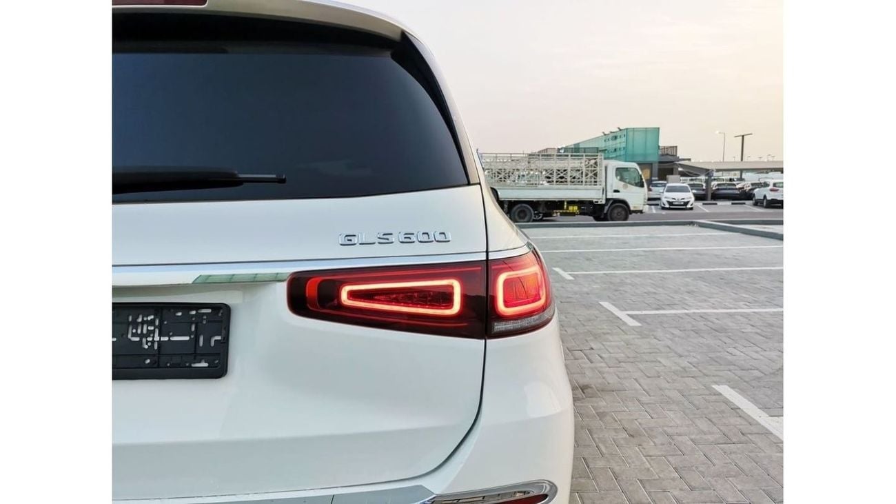 مرسيدس بنز GLS 450 Mercedes Benz GLS450  ( Maybach KIT ) - 2022 - Pearl White /Gold